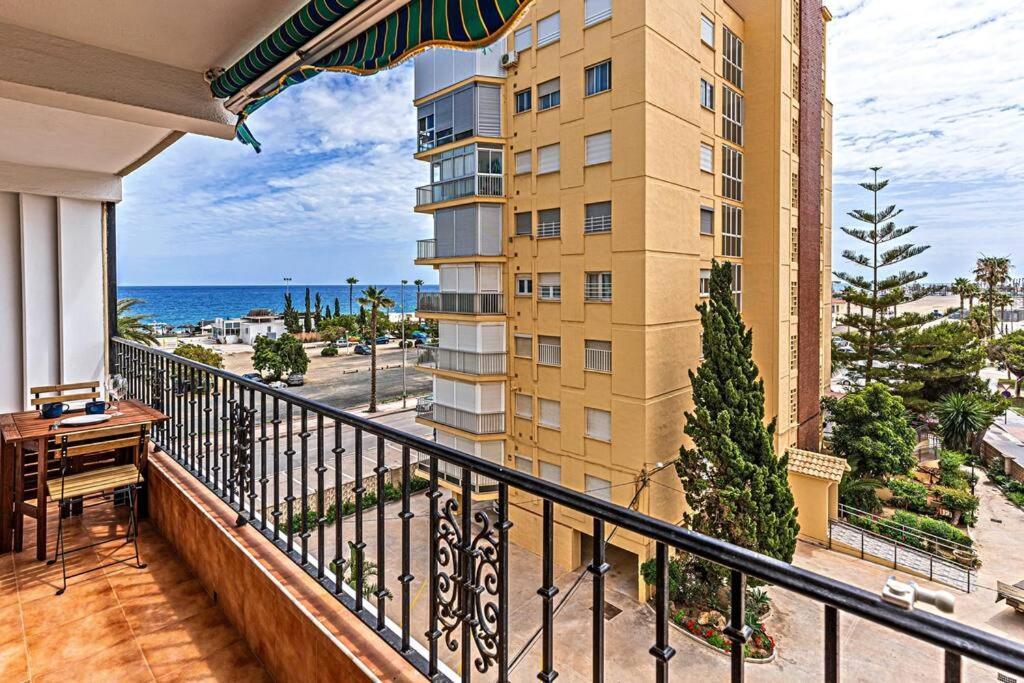Sea Apartment Torre Del Mar Exterior photo